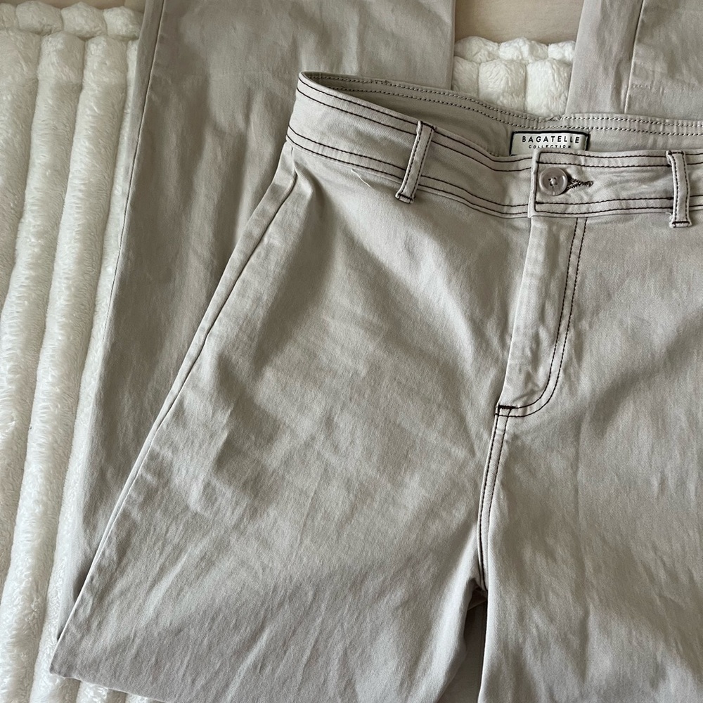 Bagatelle Collection Women's Flare Jeans - Picture 3 of 7